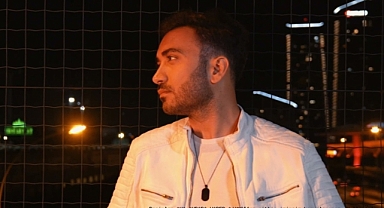 Sanatçı Okan ŞENTÜRK “URFALIMISAN” adlı eseri ve video klibi ile dikkatleri üzerine çekti.