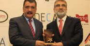 Battalgazi Belediye Başkanı Gürkan, İki Ödül Birden Aldı
