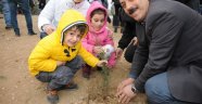Minik yürekler, Malatya’nın ilk “Çocuk Ormanı”nı oluşturdu